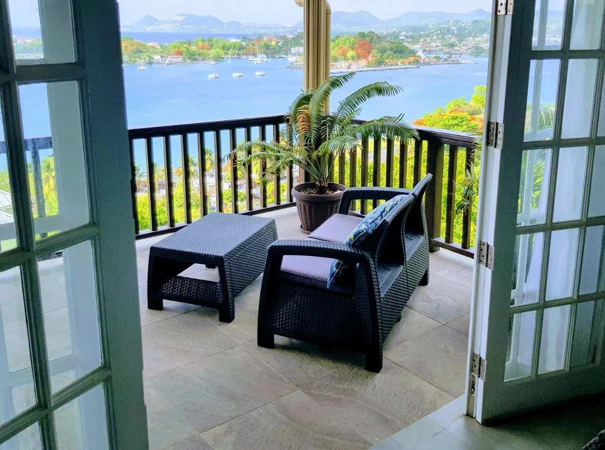 Ocean Crest Villas 卡斯特里